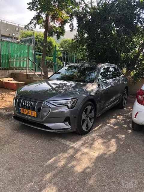 אאודי E-tron