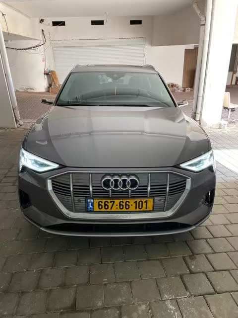 אאודי E-tron