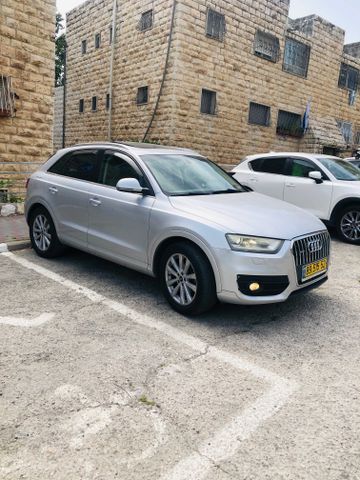 אאודי Q3