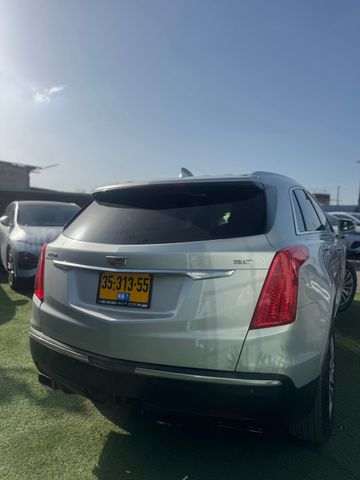 קאדילק XT5