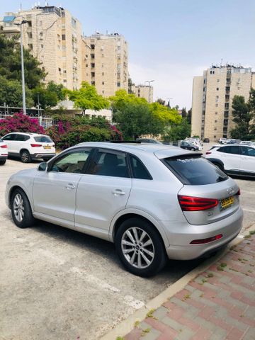 אאודי Q3