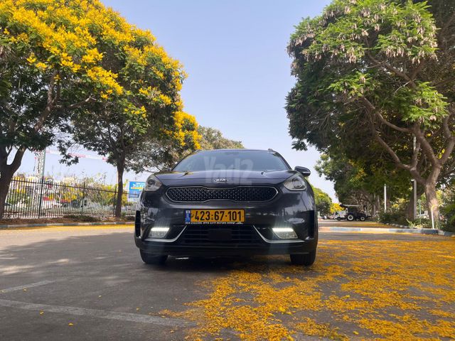 קיה נירו