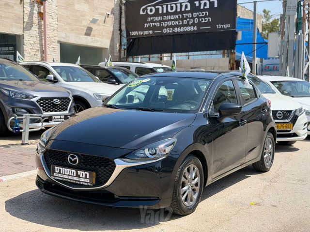 מודעת רכב מאזדה 2