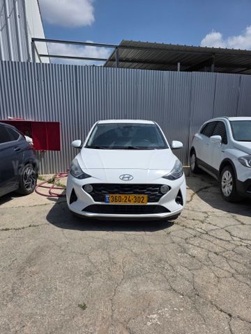 יונדאי i10