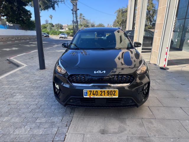 קיה נירו