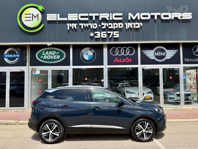 פיג'ו 3008