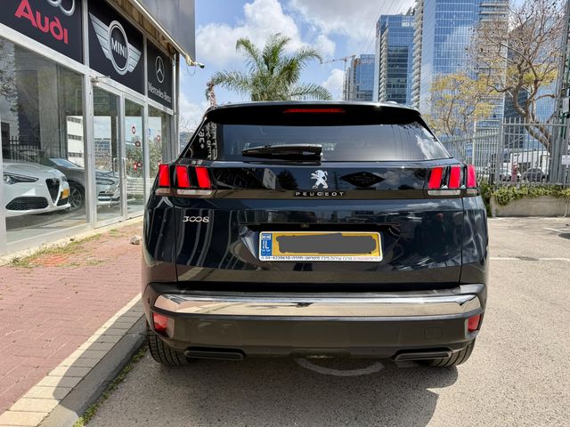 פיג'ו 3008