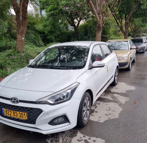 מודעת רכב יונדאי i20