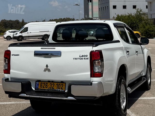 מיצובישי טרייטון / L200