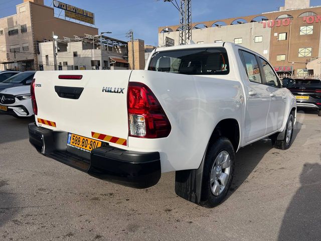 טויוטה היילקס