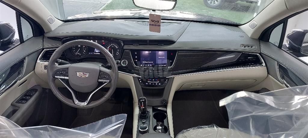 קאדילק XT6