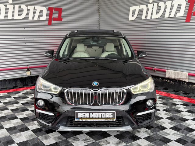 ב מ וו X1