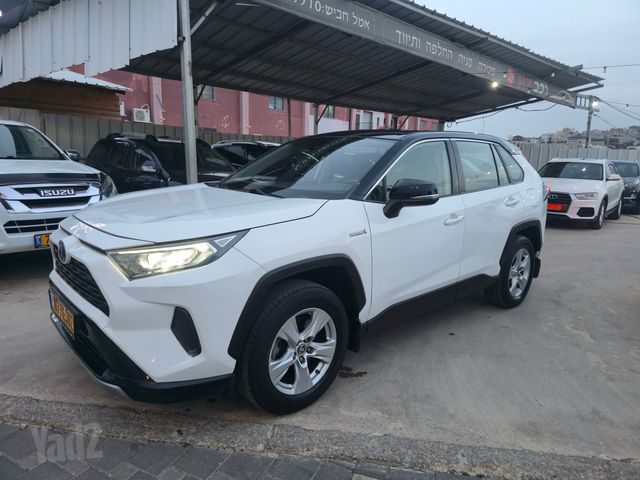 טויוטה RAV4
