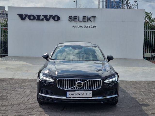 וולוו S90