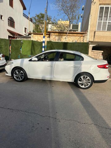 רנו פלואנס