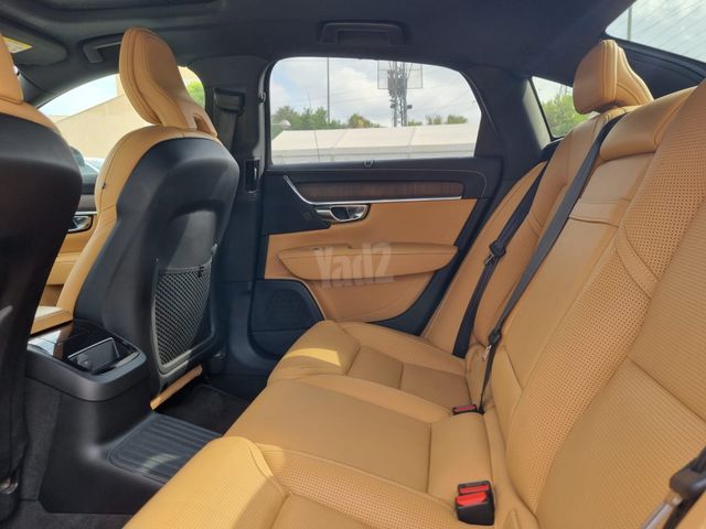 וולוו S90