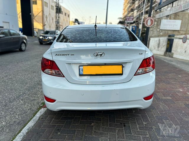 יונדאי אקסנט i25