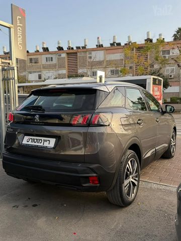 פיג'ו 3008