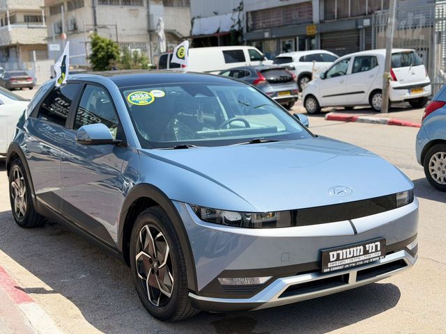 יונדאי איוניק 5