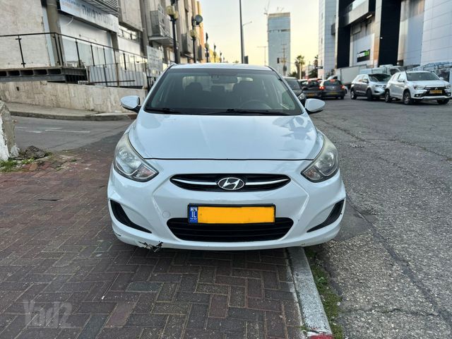 יונדאי אקסנט i25
