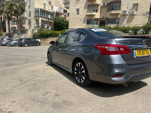 ניסאן סנטרה