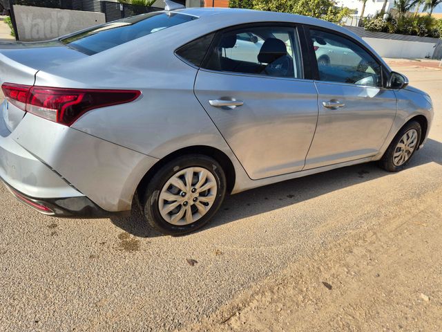 יונדאי אקסנט i25