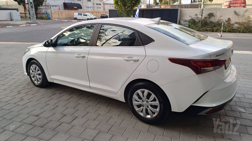 יונדאי אקסנט i25