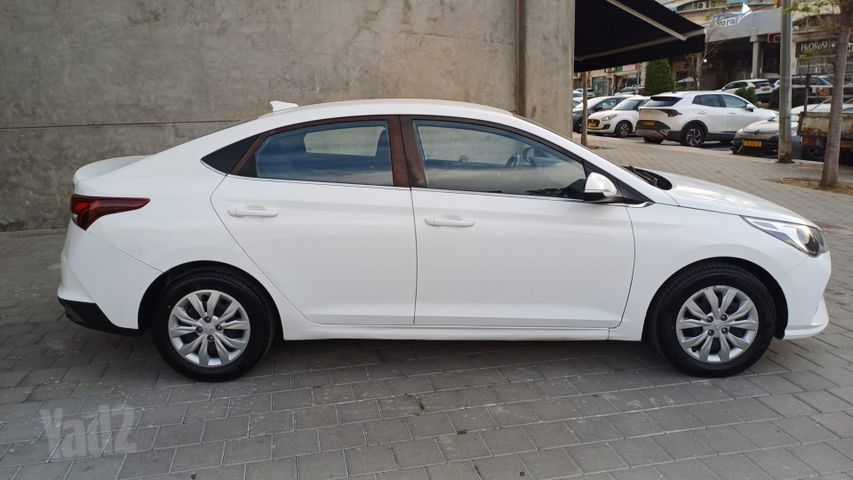 יונדאי אקסנט i25