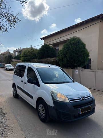 מודעת רכב סיטרואן ברלינגו
