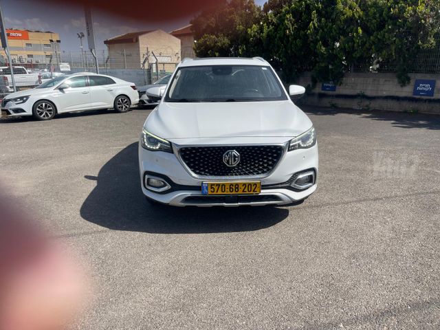 מודעת רכב אם ג'י EHS PHEV