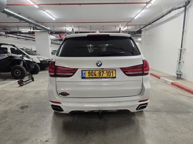 ב מ וו X5