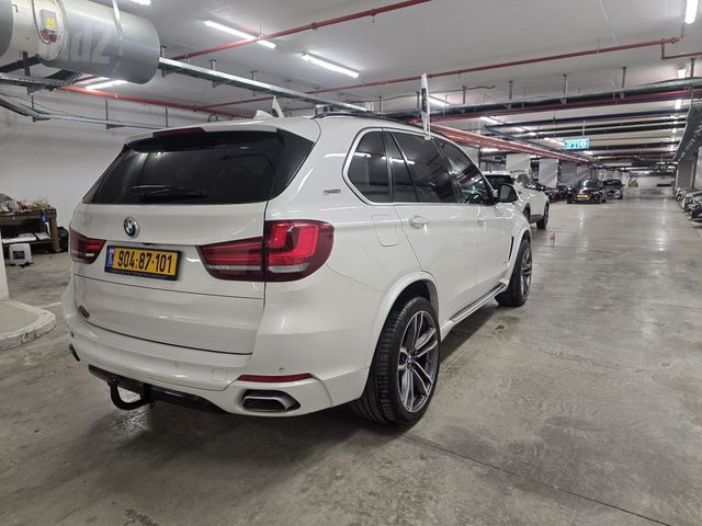ב מ וו X5