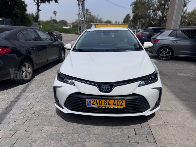 טויוטה קורולה