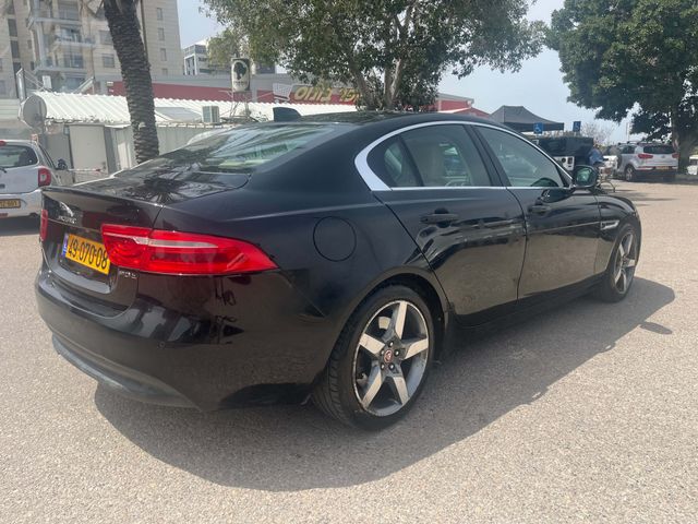 יגואר XE