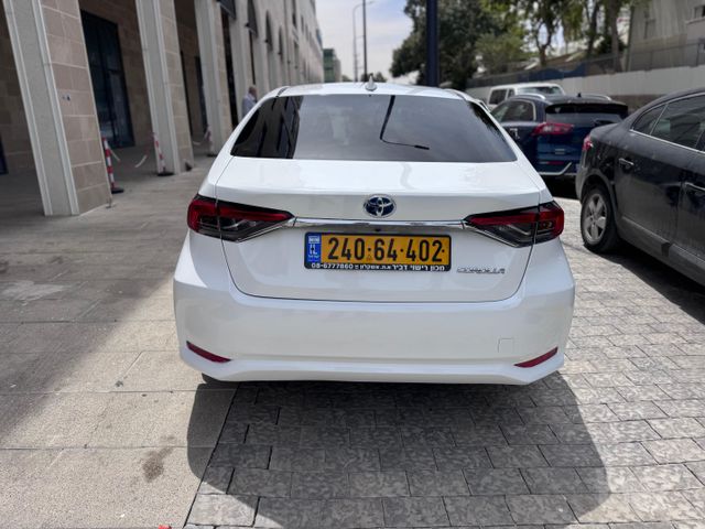 טויוטה קורולה