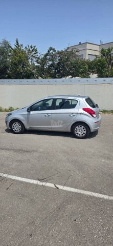 יונדאי i20