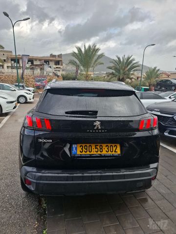 פיג'ו 3008