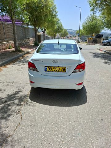 יונדאי אקסנט i25