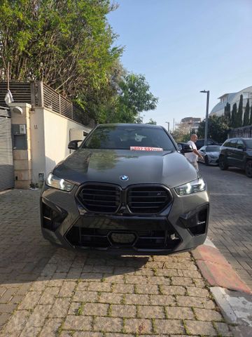 ב מ וו X6 M
