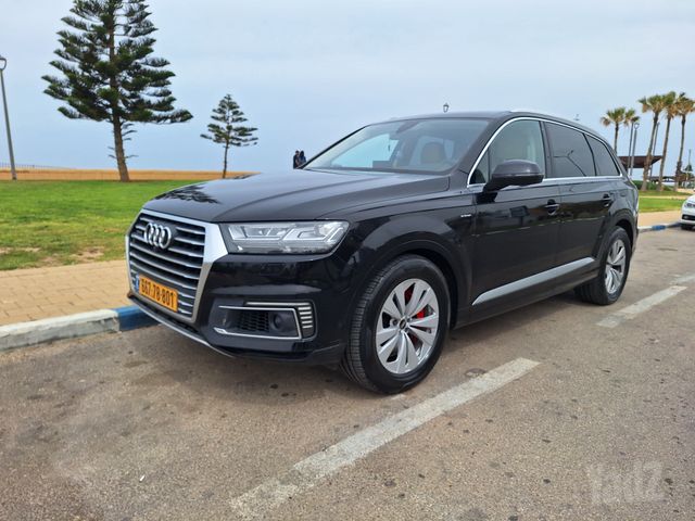 אאודי Q7