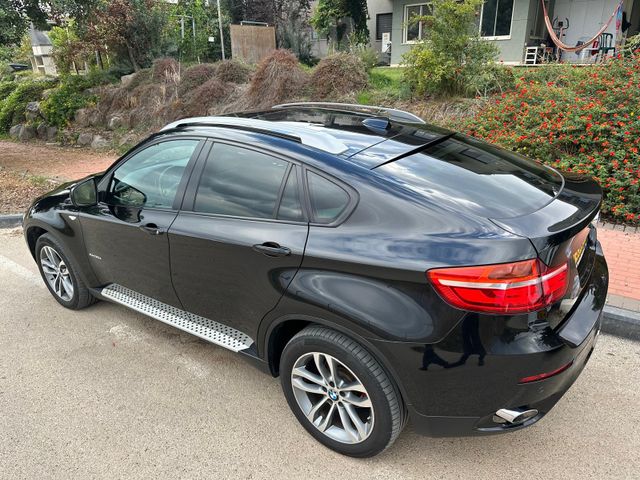 ב מ וו X6