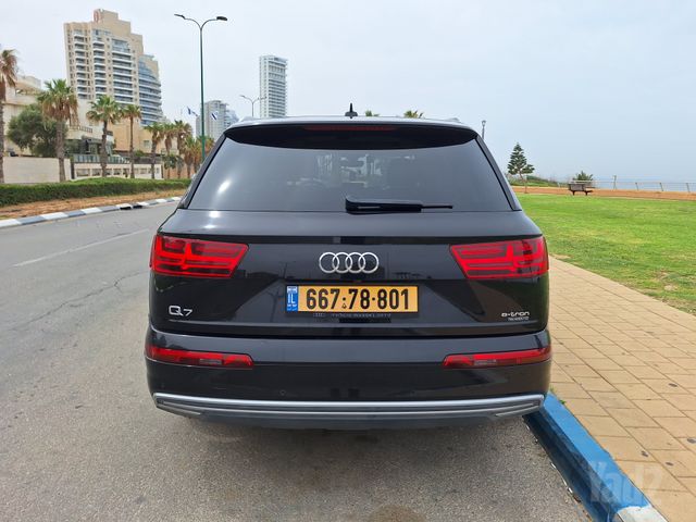 אאודי Q7
