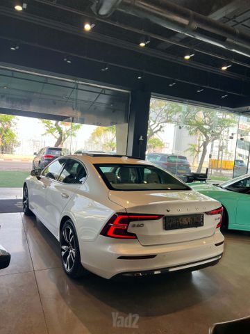 וולוו S60