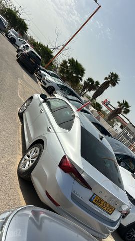סקודה אוקטביה