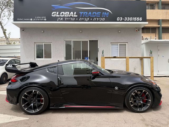 ניסאן 370Z