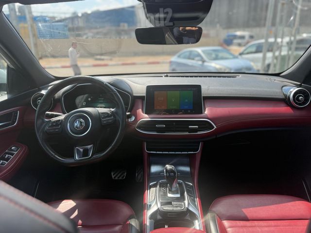 אם ג'י EHS PHEV