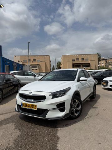 מודעת רכב קיה XCeed