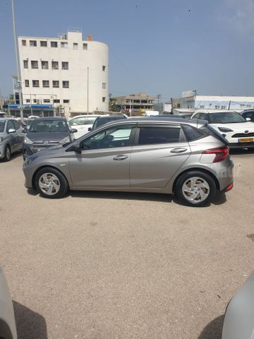 יונדאי i20