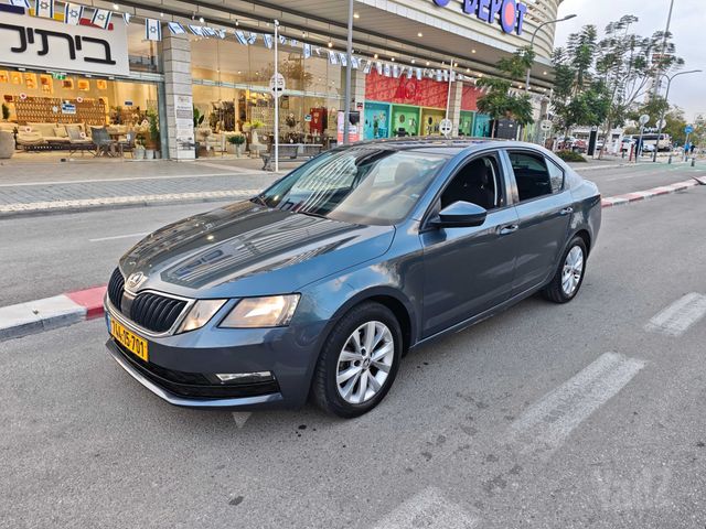 סקודה אוקטביה