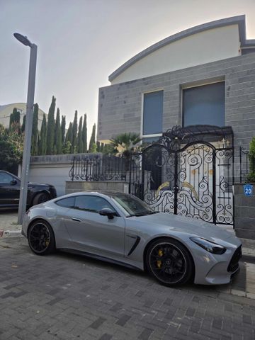 מרצדס-בנץ AMG GT